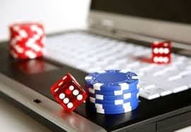 erek03 mobile app interface showing Liga 1 betting markets and live-dealer table selections